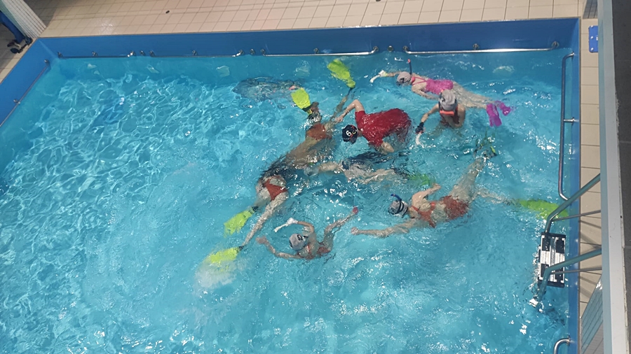 Hokej pod wodą Walenie Siemianowice Śląskie Trening 5 XI 2022. Koniec Walenia czyli Amatorska Liga Hokeja Pod Wodą